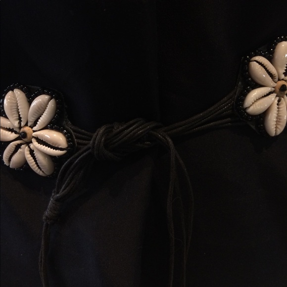 Daisy’s Shell Tie Belt - Picture 3 of 4
